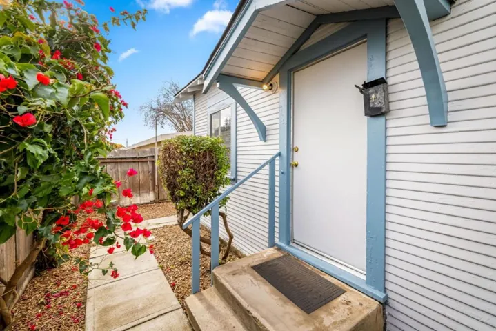 Lang Street, Salinas, California 93901