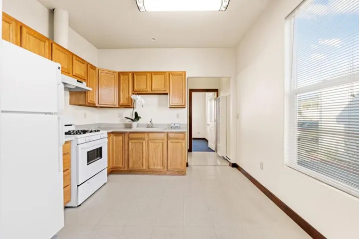 Lang Street, Salinas, California 93901