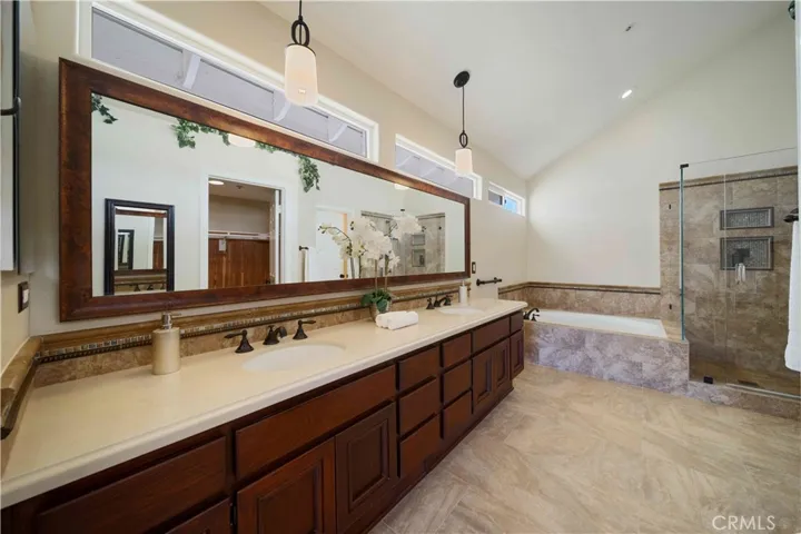 Dual Sinks in Primary Bathroom
