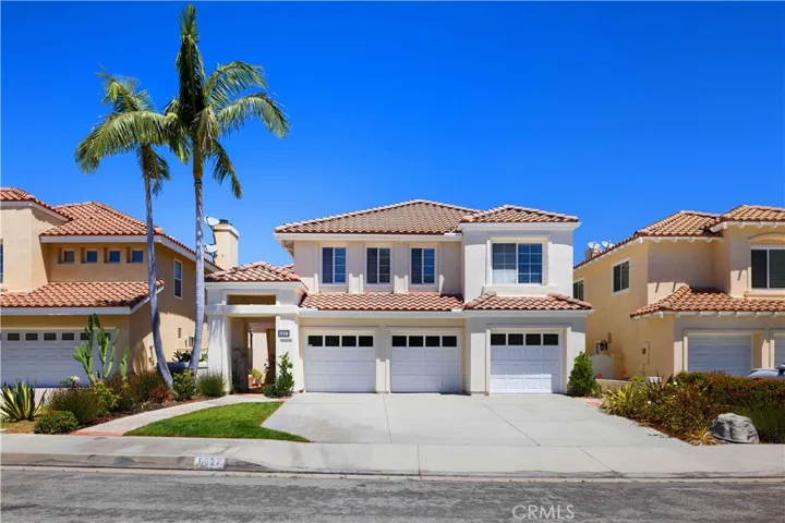 Welcome to 6627 E Pinnacle Pointe