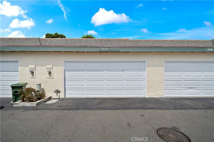 2 Car Garage