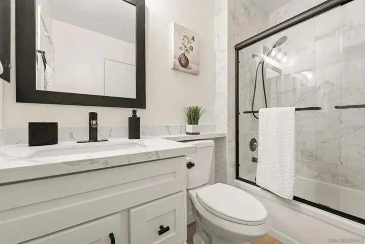12855 Via Moura, San Diego, California 92128