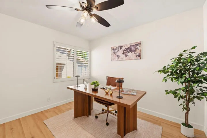 12855 Via Moura, San Diego, California 92128