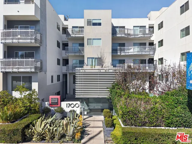 1700 Sawtelle Boulevard 8, Los Angeles, California 90025