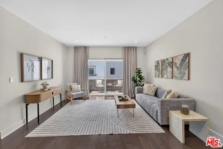 1700 Sawtelle Boulevard 8, Los Angeles, California 90025