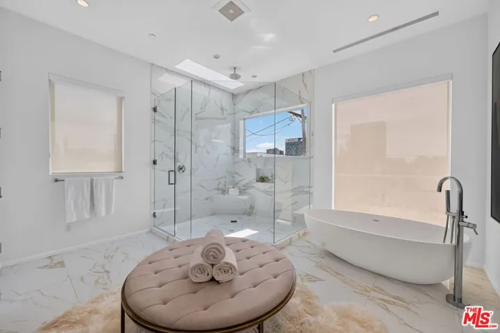 6356 W 5th Street, Los Angeles, California 90048