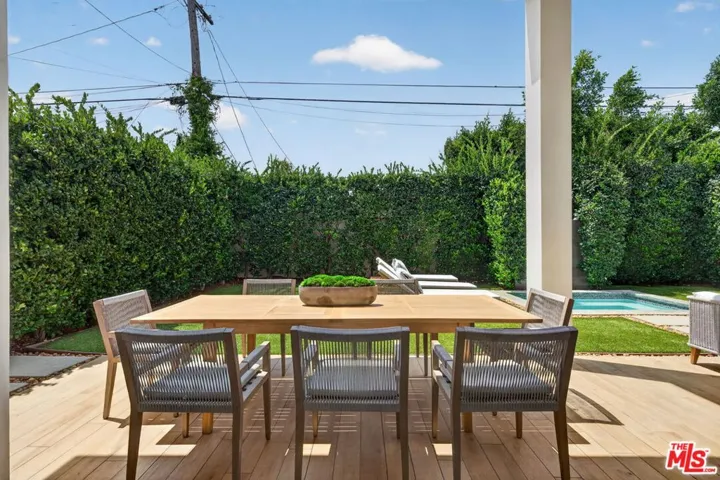 6356 W 5th Street, Los Angeles, California 90048