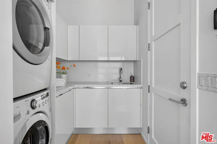 6356 W 5th Street, Los Angeles, California 90048