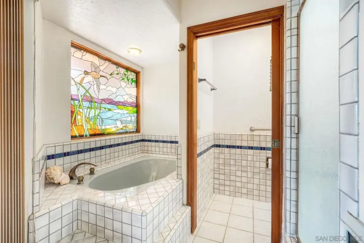30458 Cool Valley Highlands Road, Valley Center, California 92082
