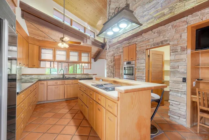 30458 Cool Valley Highlands Road, Valley Center, California 92082