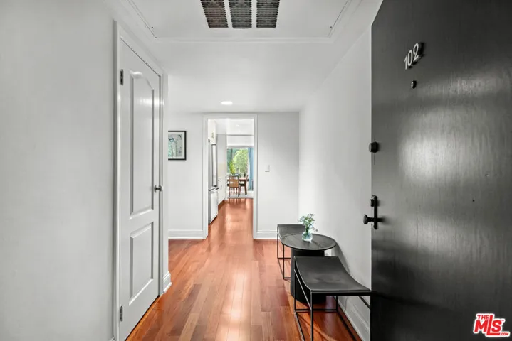 851 N Kings Road 102, West Hollywood, California 90069