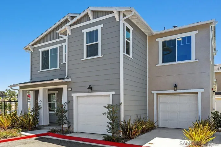 1512 Wingwood, Vista, California 92083