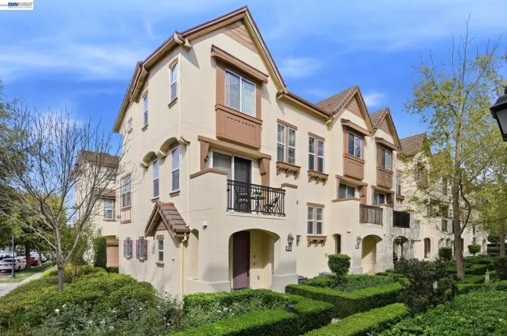 152 Heligan Lane 15, Livermore, California 94551-9999