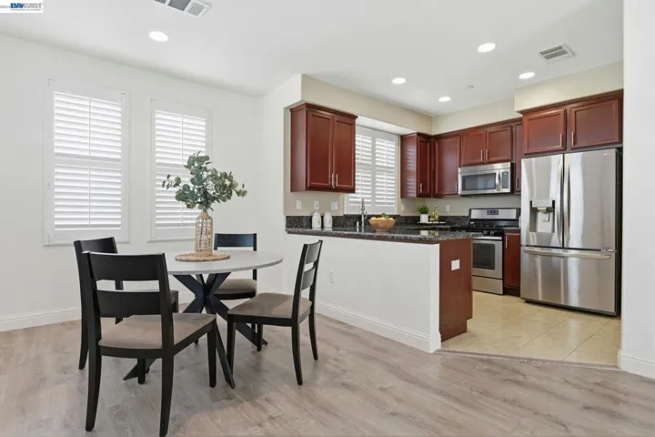 152 Heligan Lane 15, Livermore, California 94551-9999