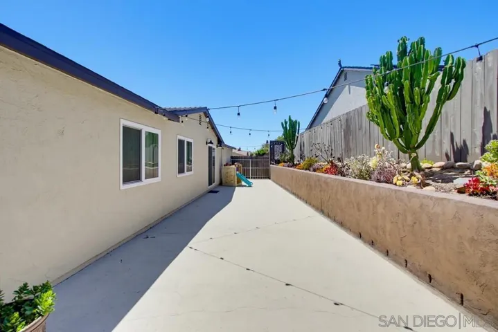 12979 Calle De Las Rosas, San Diego, California 92129