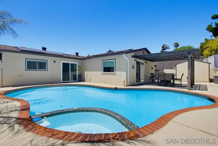12979 Calle De Las Rosas, San Diego, California 92129
