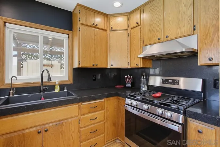 12979 Calle De Las Rosas, San Diego, California 92129