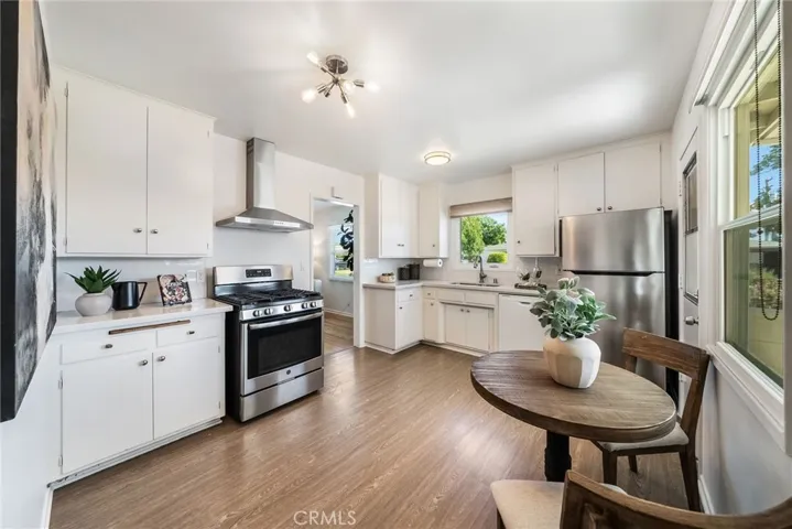 724 N Shirley, Orange, California 92867