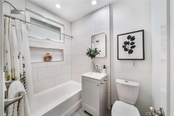724 N Shirley, Orange, California 92867
