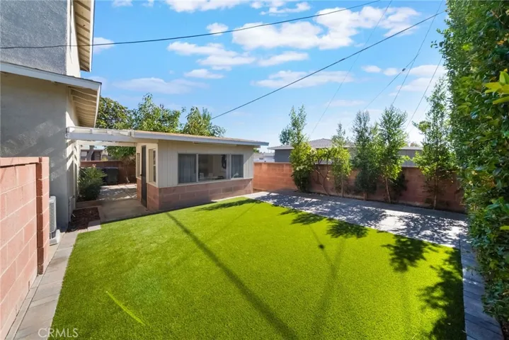724 N Shirley, Orange, California 92867