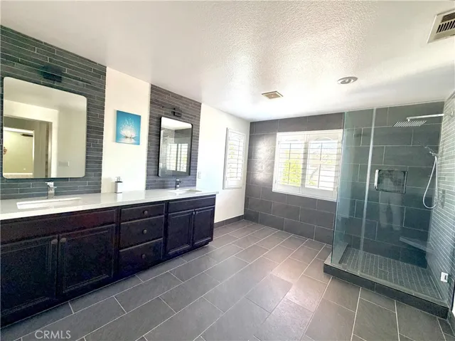 14141 Apple Grove Court, Eastvale, California 92880