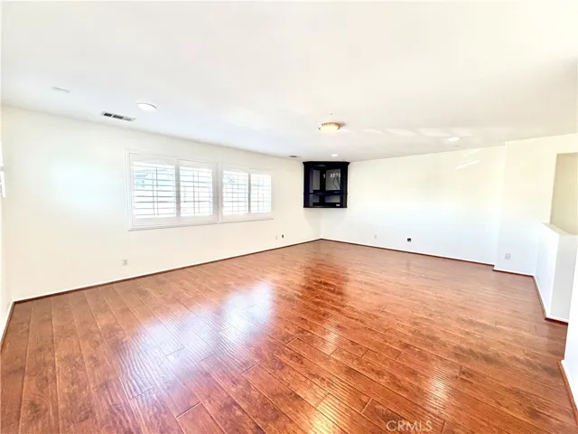 14141 Apple Grove Court, Eastvale, California 92880