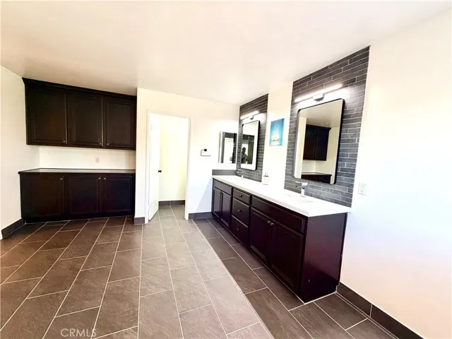 14141 Apple Grove Court, Eastvale, California 92880