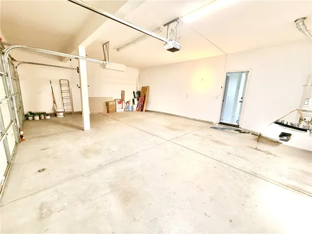 14141 Apple Grove Court, Eastvale, California 92880
