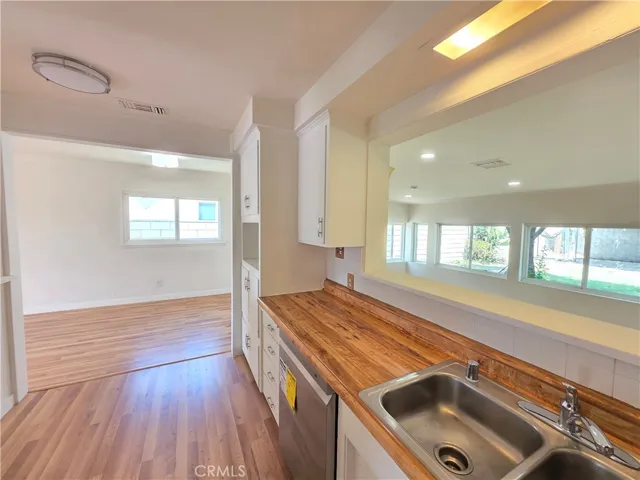8834 Stansbury, Panorama City, California 91402