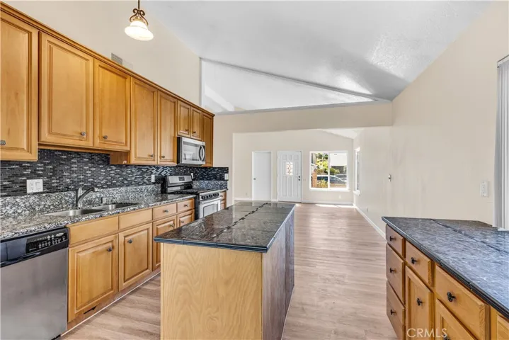 21575 Consejos, Mission Viejo, California 92691