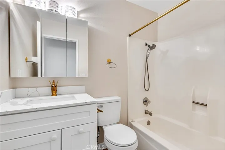 21575 Consejos, Mission Viejo, California 92691