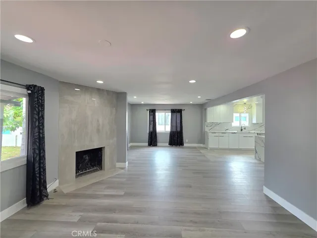 7523 Darby, Reseda, California 91335