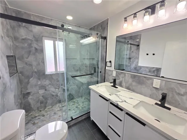7523 Darby, Reseda, California 91335