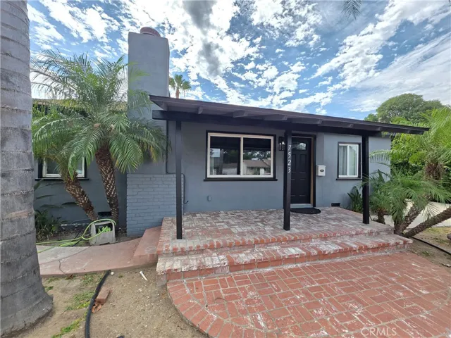 7523 Darby, Reseda, California 91335
