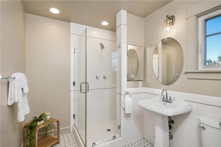 1005 Marvista Avenue, Seal Beach, California 90740