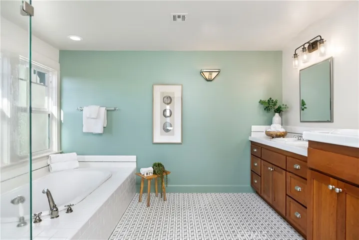 1005 Marvista Avenue, Seal Beach, California 90740