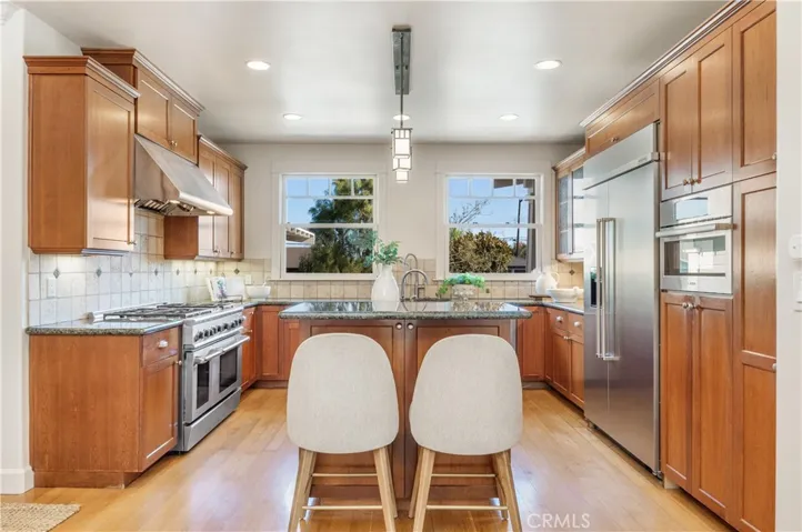 1005 Marvista Avenue, Seal Beach, California 90740