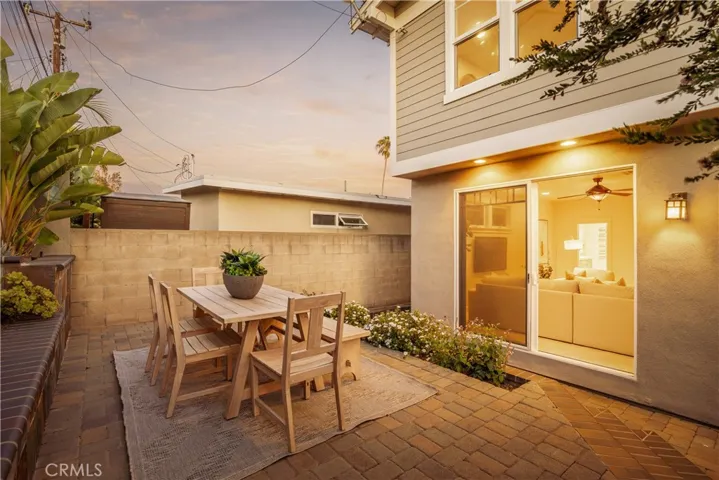 1005 Marvista Avenue, Seal Beach, California 90740