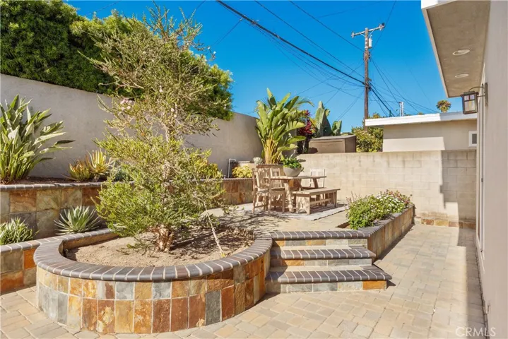 1005 Marvista Avenue, Seal Beach, California 90740