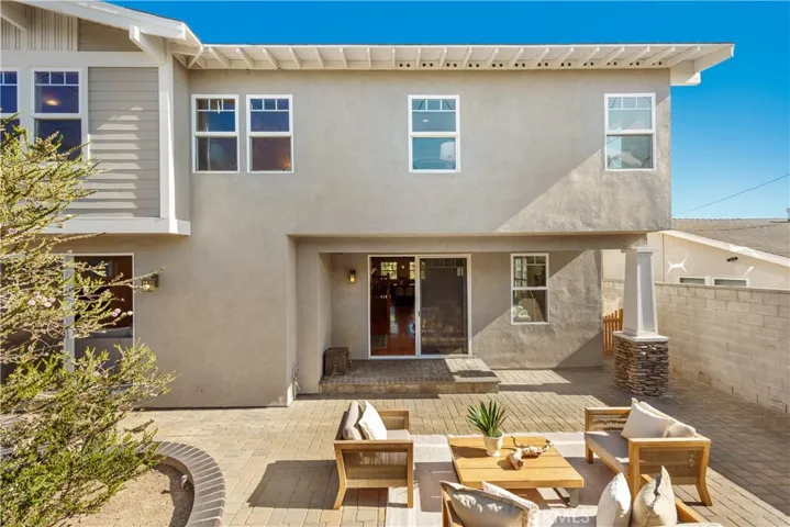 1005 Marvista Avenue, Seal Beach, California 90740