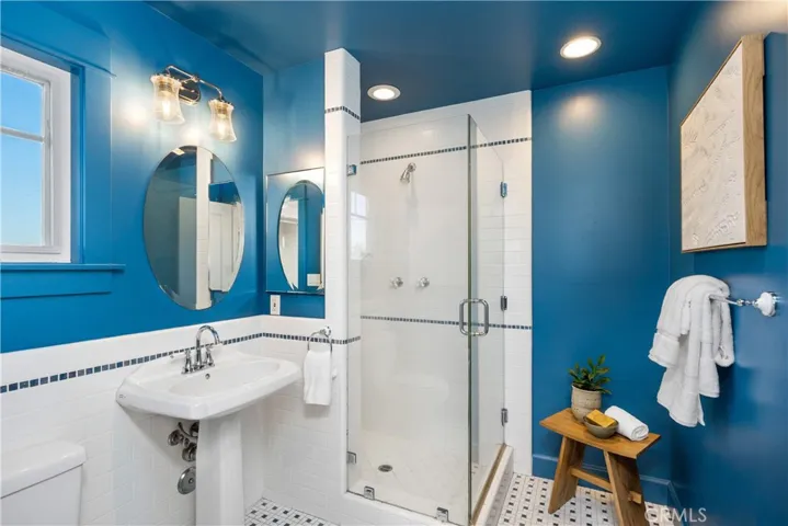 1005 Marvista Avenue, Seal Beach, California 90740