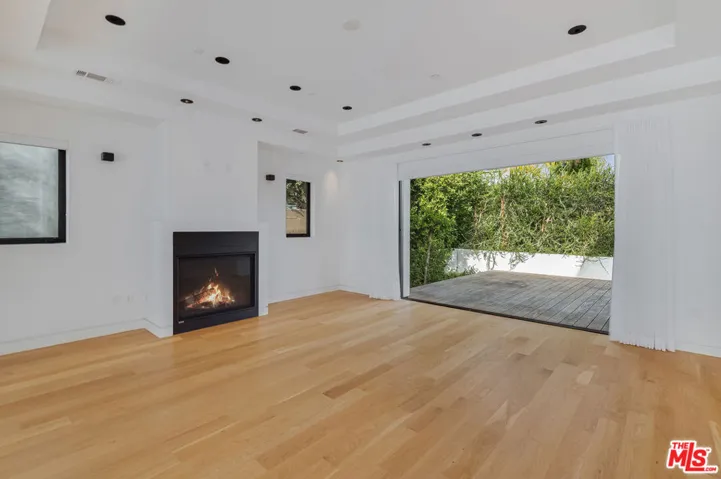 902 Berkeley Street, Santa Monica, California 90403