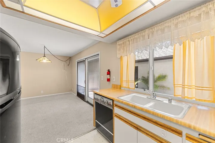 Kitchen and dining room.