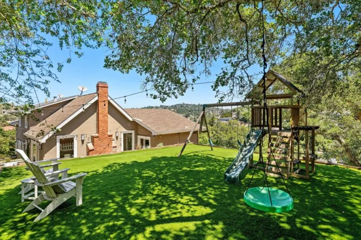 49142600 Winding Way, San Carlos, California 94070