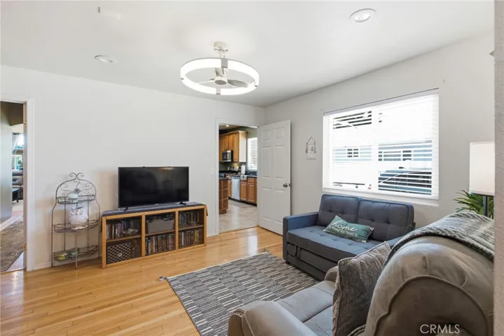 2525 W Olive Avenue, Fullerton, California 92833