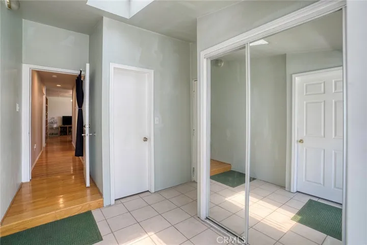 2525 W Olive Avenue, Fullerton, California 92833