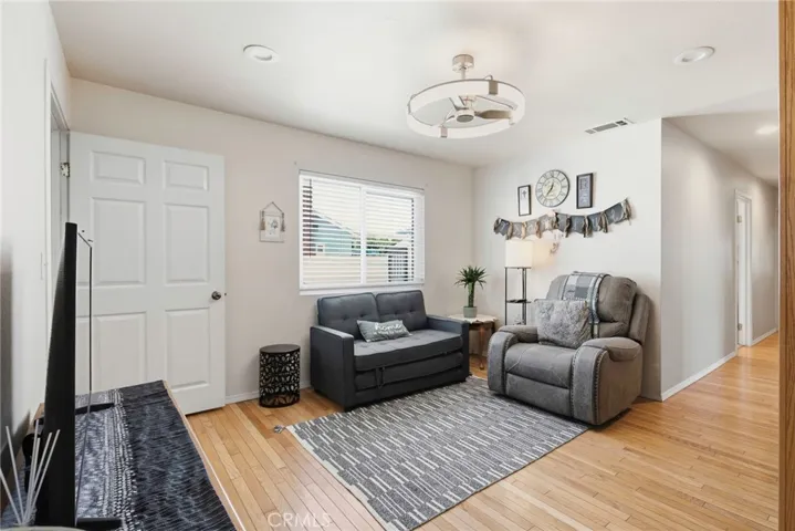 2525 W Olive Avenue, Fullerton, California 92833