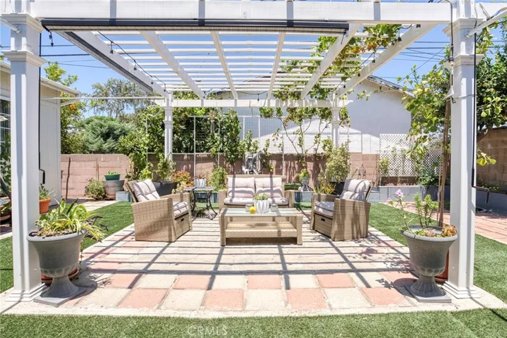 2525 W Olive Avenue, Fullerton, California 92833