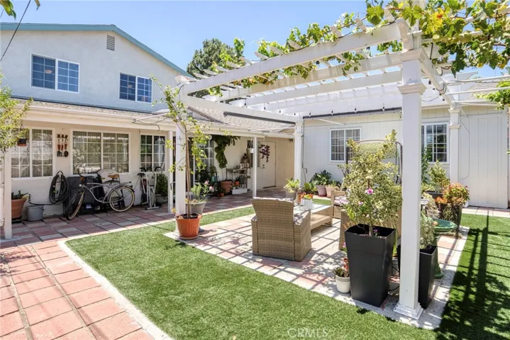 2525 W Olive Avenue, Fullerton, California 92833