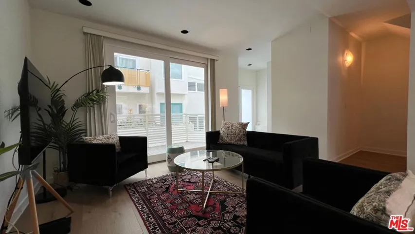 807 21st Street 3, Santa Monica, California 90403